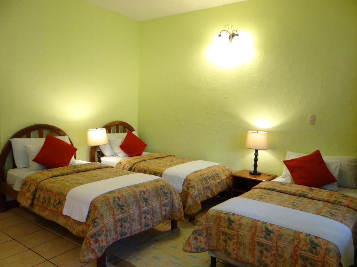 Hotel Jaguar Inn تيكال المظهر الخارجي الصورة
