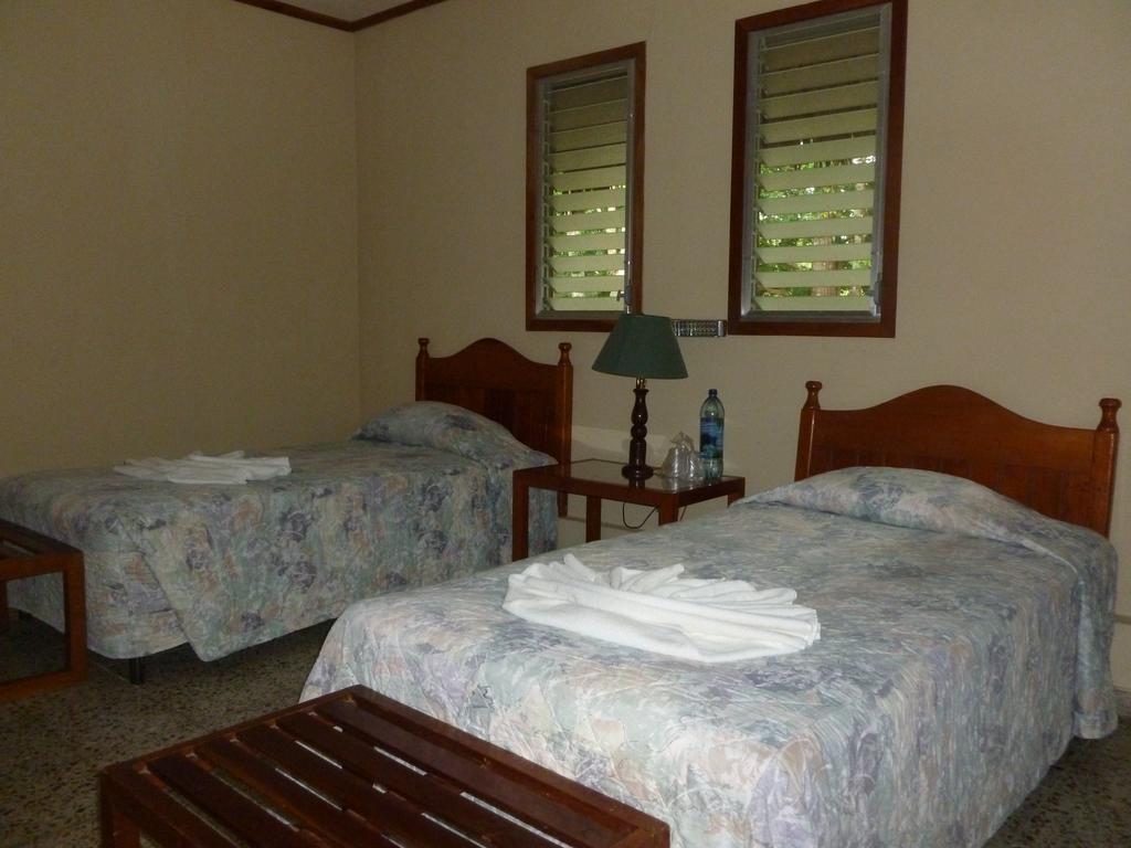 Hotel Jaguar Inn تيكال الغرفة الصورة