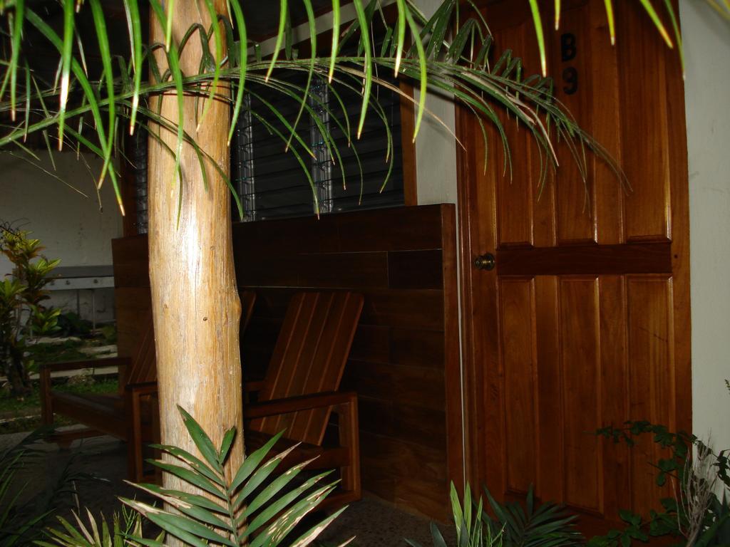 Hotel Jaguar Inn تيكال المظهر الخارجي الصورة