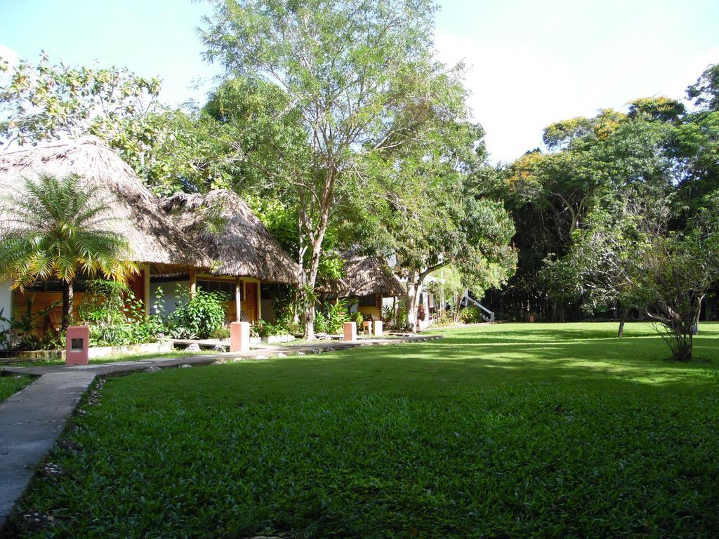 Hotel Jaguar Inn تيكال المظهر الخارجي الصورة