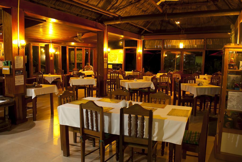 Hotel Jaguar Inn تيكال المظهر الخارجي الصورة