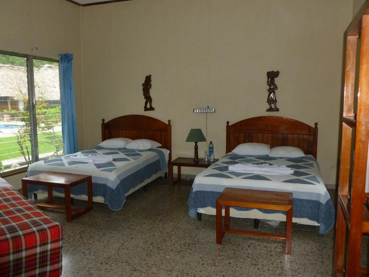 Hotel Jaguar Inn تيكال الغرفة الصورة